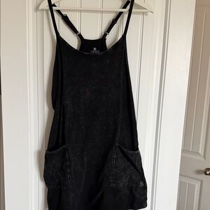 CLUB SOCIAL athletic dress with Pockets